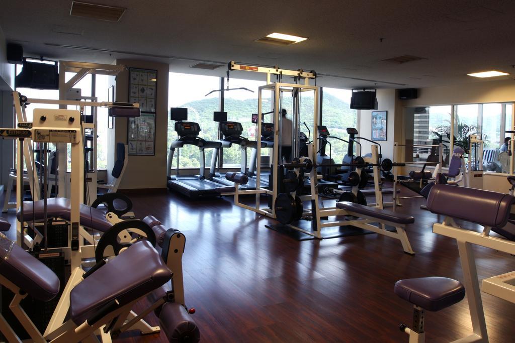 Ruishi Hotel Dalian Bagian luar foto