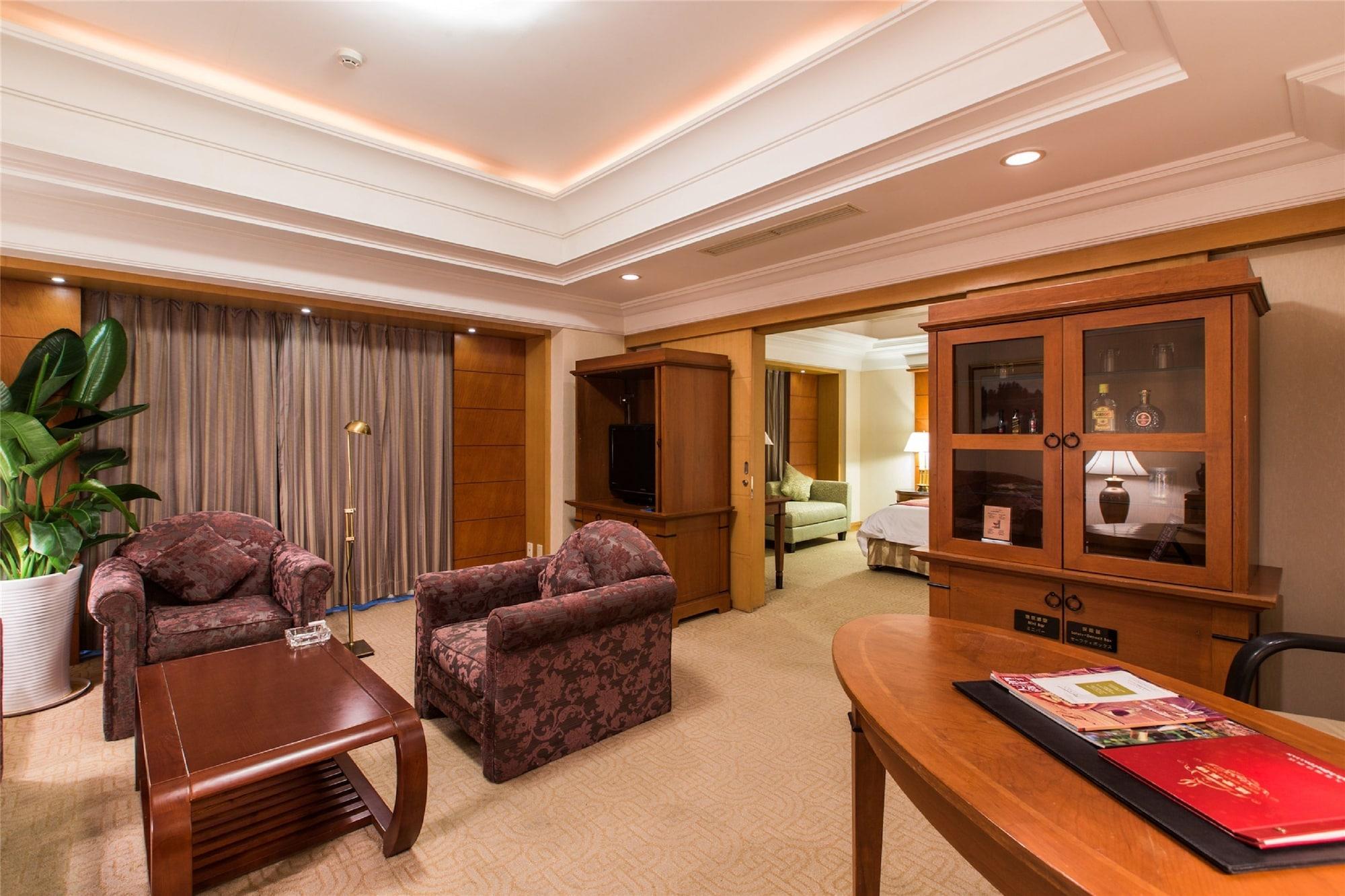 Ruishi Hotel Dalian Bagian luar foto