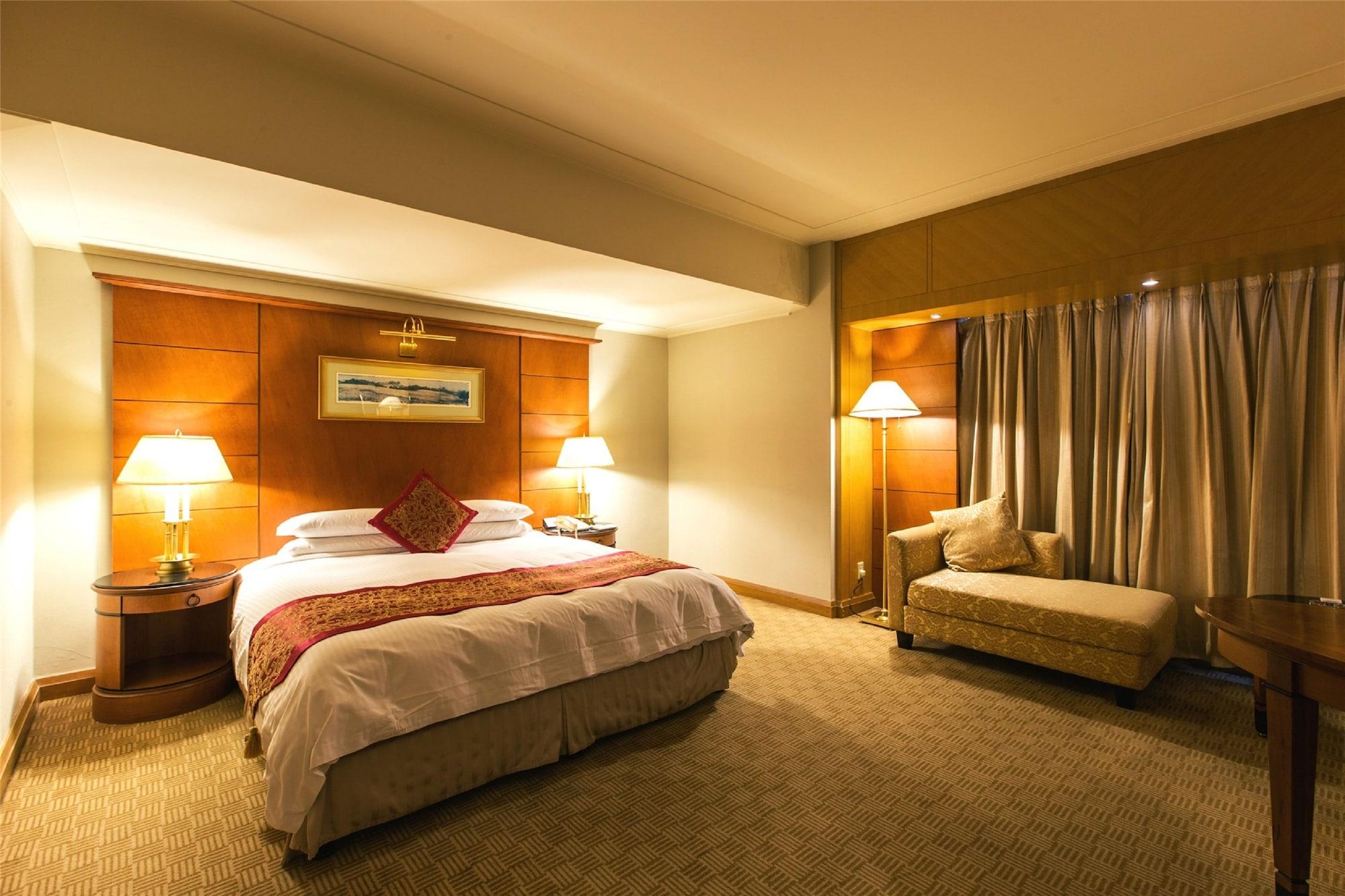 Ruishi Hotel Dalian Bagian luar foto
