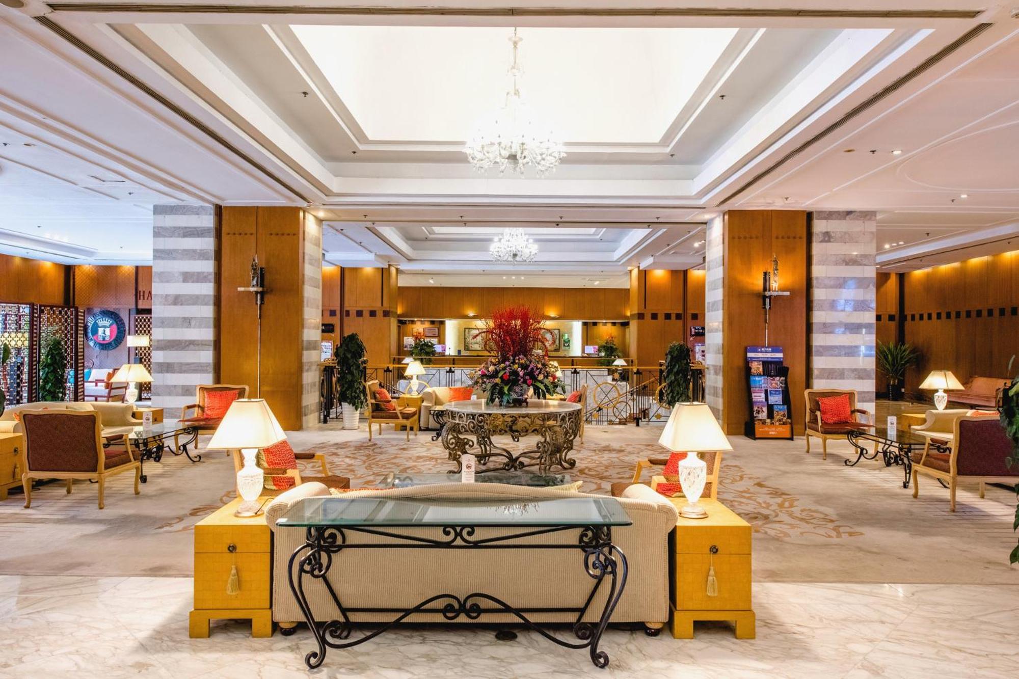 Ruishi Hotel Dalian Bagian luar foto