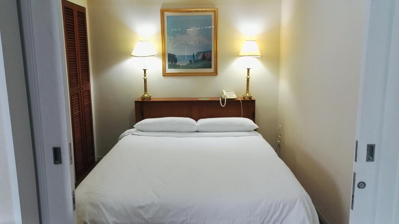 Ruishi Hotel Dalian Bagian luar foto