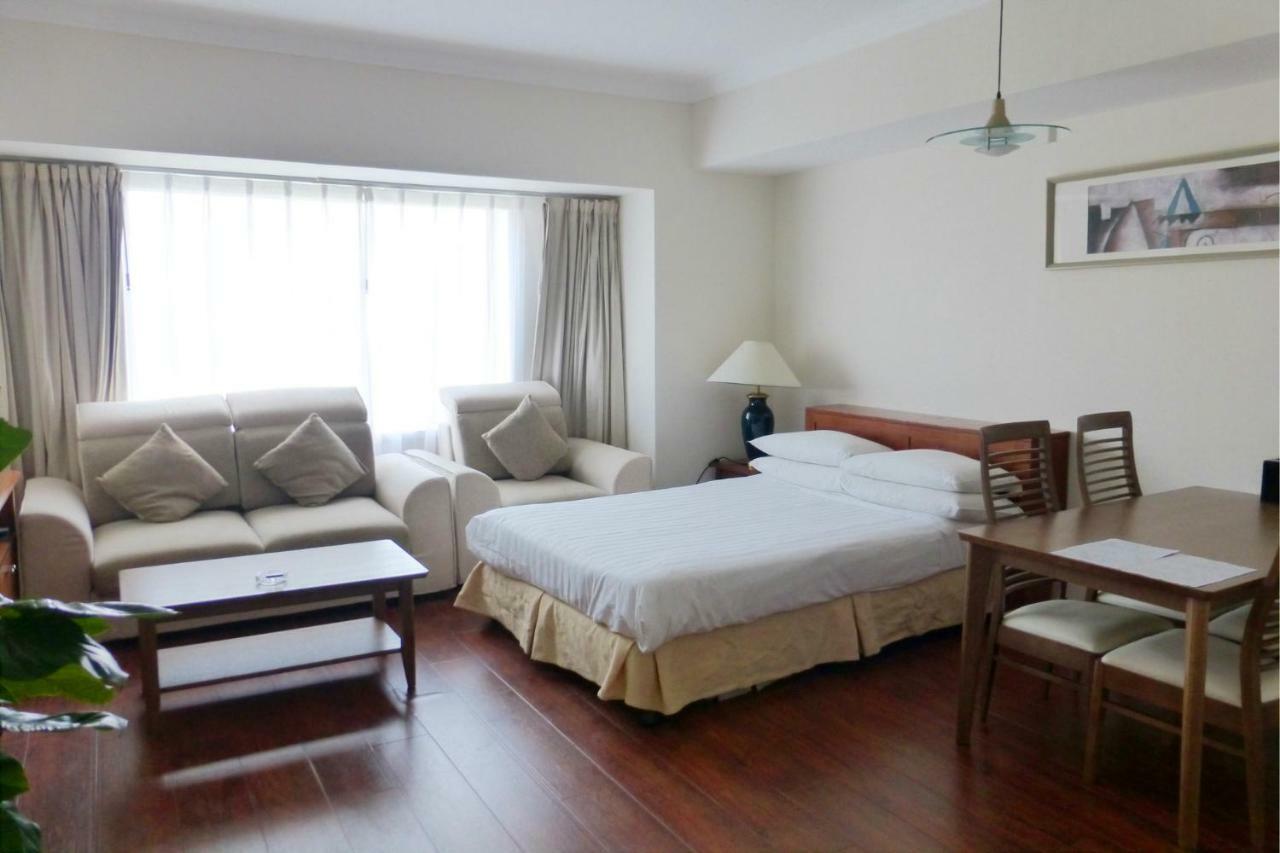 Ruishi Hotel Dalian Bagian luar foto